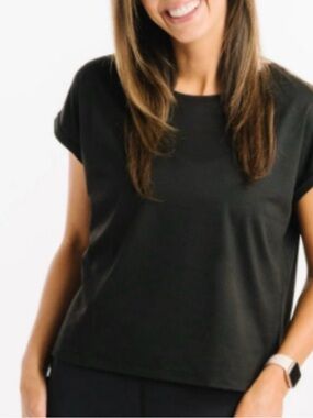 ZYIA Women's Black Crop Tee - Casual Short Sleeve Top